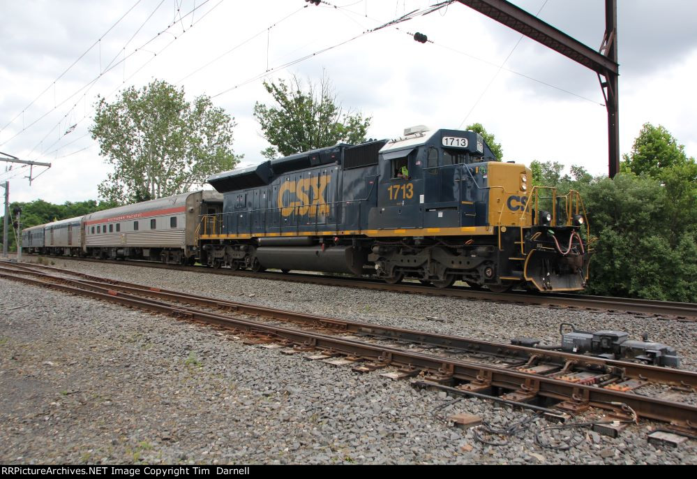 CSX 1713 on W001 Geometry train